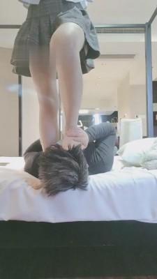 【丫丫啊】坐脸/白丝深喉专场 bf5828