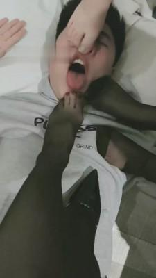 【00后南茜s】3S脚耳光/恋足踩踏 bf10126