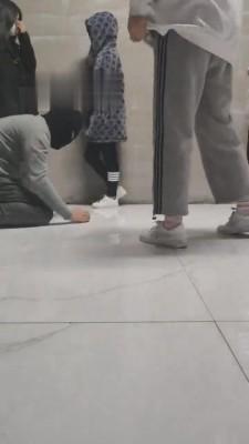 【开发素人】5S素人-精神小妹暴力踢踹打 bf5807