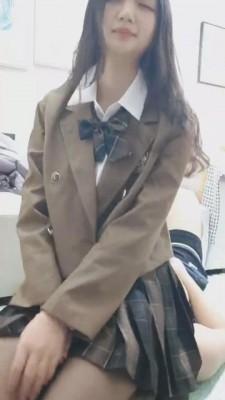 【尤物】JK小姐姐羞辱邻居 bf5802