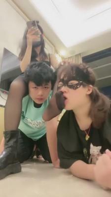 【甜依】羞辱超贱的情侣m bf10096