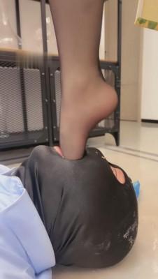 【七月】御姐黑丝高跟超强深喉专场 JS032211