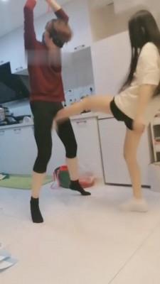 【傲柔】吊式捆绑提档踢肚子/头浸圣水盆窒息 bf8912