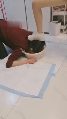 【傲柔】吊式捆绑提档踢肚子/头浸圣水盆窒息 bf8912