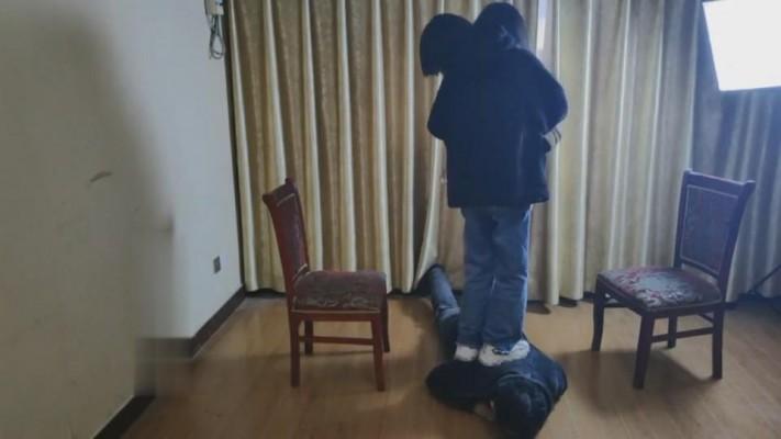 【最抗揍M】两素人小姐姐围殴狗废物 bf8972