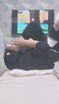 【文文大人】深夜调教猥琐外卖员 bf90091