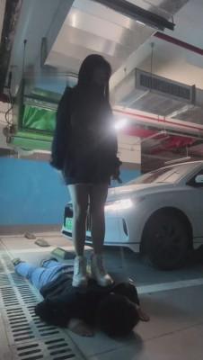 【不知名美女】户外地下停车场调 bf9085