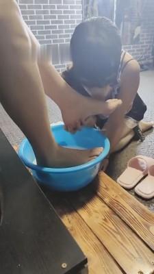 【北京冷大人】家奴系列-女主人调女仆 bf8990