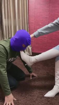 【暴力美学】白靴提档骑马/滴蜡/蛇鞭鞭打/裸足窒息 bf10238