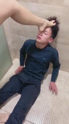 【莫妮卡】地狱式肉丝深喉插吐3次专场 bf10225