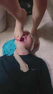 【莫妮卡】地狱式肉丝深喉插吐3次专场 bf10225