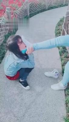 【梦幻大大】户外玩弄骚母狗 bf10260