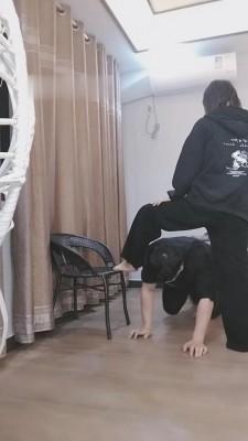 【德意户外男神】重度耳光/提档/踢踹/咬手/骑马/转胯 bf10283