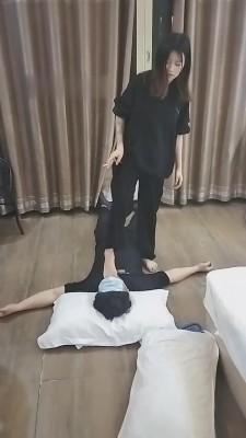 【德意户外男神】重度耳光/提档/踢踹/咬手/骑马/转胯 bf10283