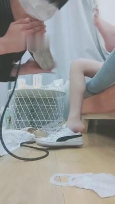 【00后南茜S】学生主舔鞋舔脚专场 bf10271
