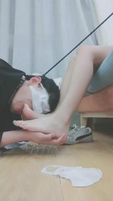【00后南茜S】学生主舔鞋舔脚专场 bf10271