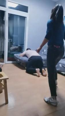 【重庆仙儿】超暴力小白鞋重度踢踹 bf10343