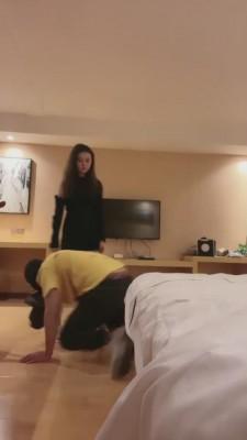 【楚楚】狗狗的第一次调给了妈妈 bf10335