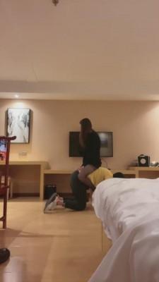 【楚楚】狗狗的第一次调给了妈妈 bf10335