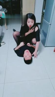 【天津冰冰】圈养前夫做狗 bf10368