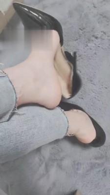 【灵竹】调教贱狗-踢打/恋足 bf10397