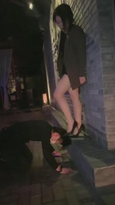 【鹿梦兮】酒吧陪酒抓路边狗溜 bf10394