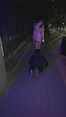 【鹿梦兮】酒吧陪酒抓路边狗溜 bf10394