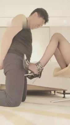 【沅芷大大】黑丝美腿公主sp鞭打/提档 bf10418