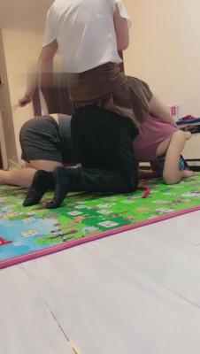 【麒麟女皇】兄弟两跪继母脚下犯贱 bf10412