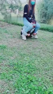 【梦幻大大】和闺蜜公园虐母狗 bf10413