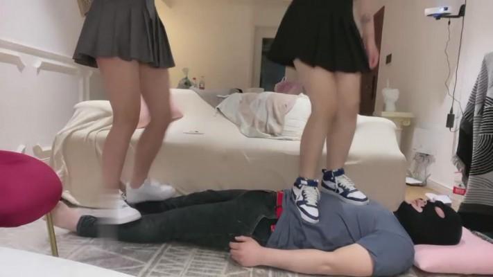 【薇凉】双主踩踏重踹贱狗 bf10423