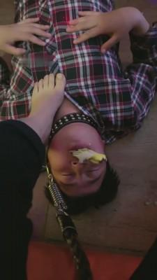 【圈内第一贱】KTV对着素人小姐姐犯贱 bf10472