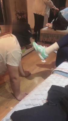 【训狗王】4s咀嚼食物赏赐贱狗 bf10493