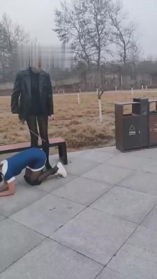 【北京冷大人】户外调女奴路人围观 bf10520
