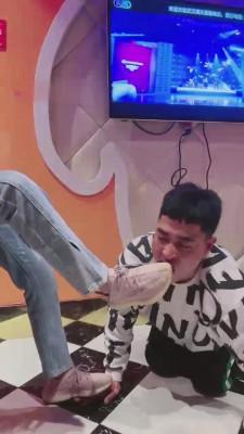 【甜心】双s-ktv玩弄二狗【三视角版】 bf10549