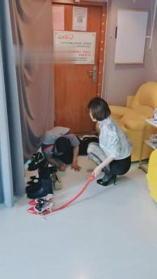 【语晴】快递小哥被虐待 bf10570