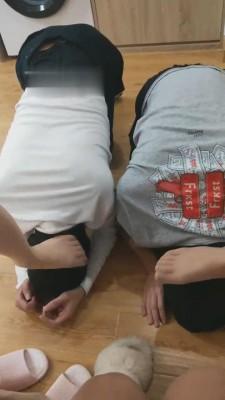 【关关】3位小姐姐虐待抖M男友 bf10501