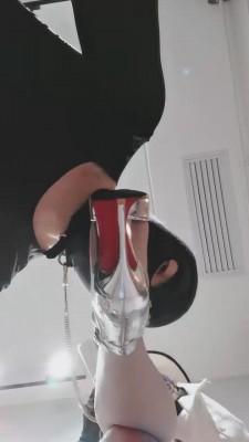 【乐爷】高跟碾压狗地毯/圣水 bf10609