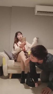 【重庆男神】恋足专场/耳光踩踏舔脚 bf10601