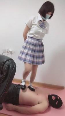 【7柒薇薇】跟踪学妹的狗终于逮到了 bf5109