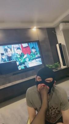 【歌迪丝】跪舔逛街后的原味黑丝脚 bf5078