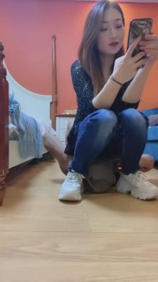 【魅儿S】贱奴偷舔主人鞋被暴虐