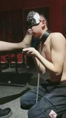 【羽珊】刑房囚禁虐小奶狗 bf5112