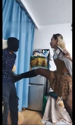 【二宝ss】重度邢奴飞踹飞踩左右开工大力耳光 bf5183