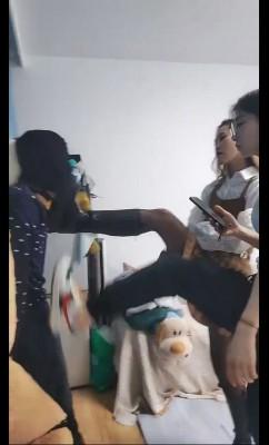 【二宝ss】重度邢奴飞踹飞踩左右开工大力耳光 bf5183