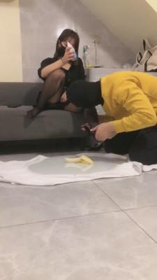 【南京沁月S】高跟鞋踩踏香蕉+牛奶圣水混合物喂食 bf5157