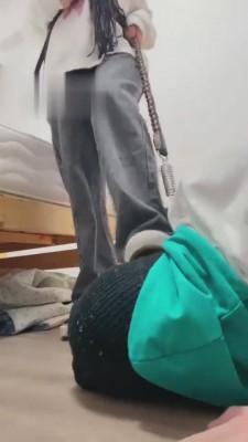 【雪莉】在新家第一次tj下贱狗 bf5185