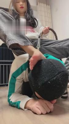 【雪莉】在新家第一次tj下贱狗 bf5185