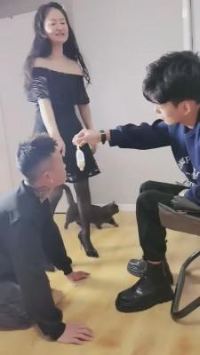 【萝莉糖糖】情侣主-带圈外男友虐绿帽狗【无水印高清版】 bf5251