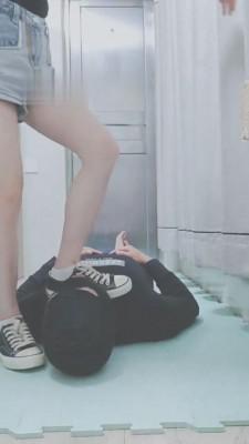 【灵竹】帆布鞋踩脖子-舔帆布鞋 bf5524